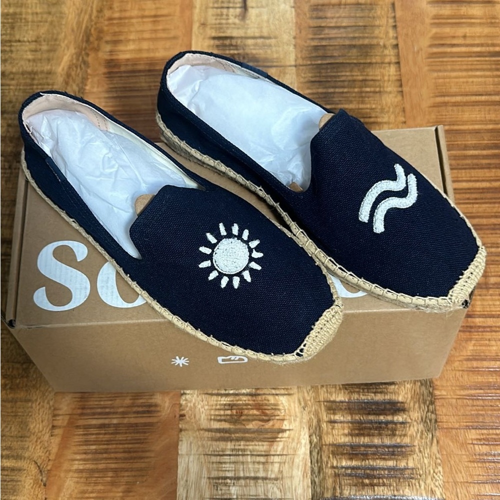 NIB Soludos wave runner marine blue waves espadrille size 8